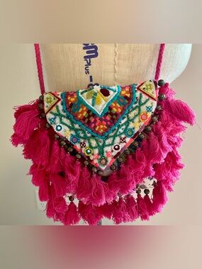Sashi Tatiana Clutch/CrossBody